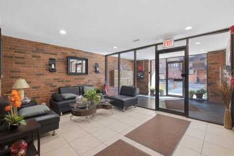 Tiny photo for 9332 Landings Lane #404, Des Plaines, IL 60016 (MLS # 12589840)