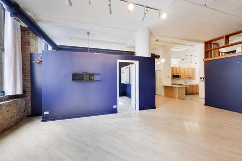 Tiny photo for 801 S WELLS Street #208, Chicago, IL 60607 (MLS # 12651176)