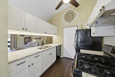Tiny photo for 1 W Stonebridge Court #1C, Palos Hills, IL 60465 (MLS # 12692661)