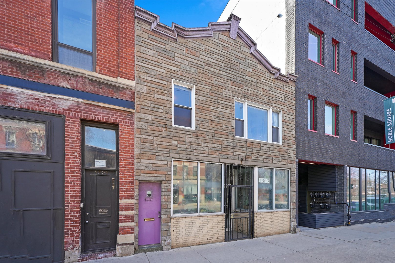 1303 W Chicago Avenue