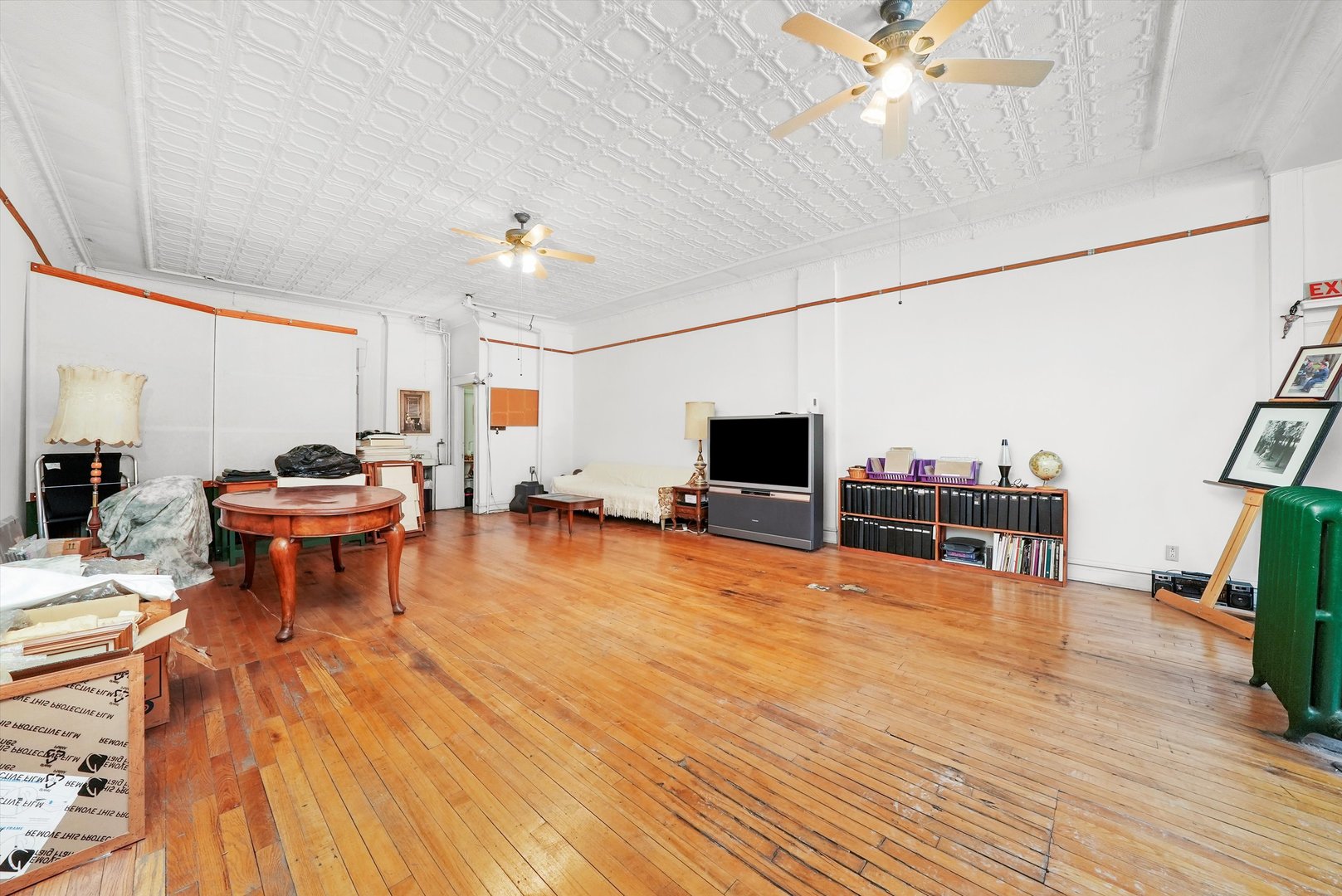 1303 W Chicago Avenue
