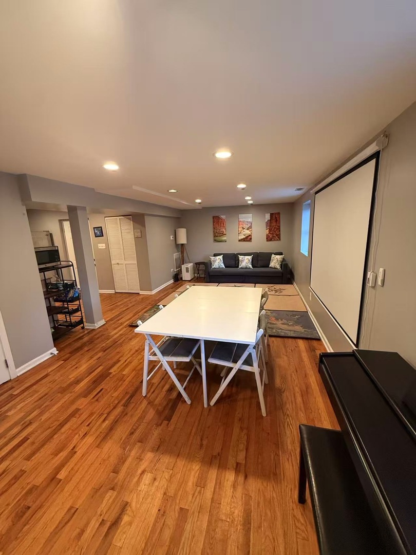 2315 W Waveland Avenue B