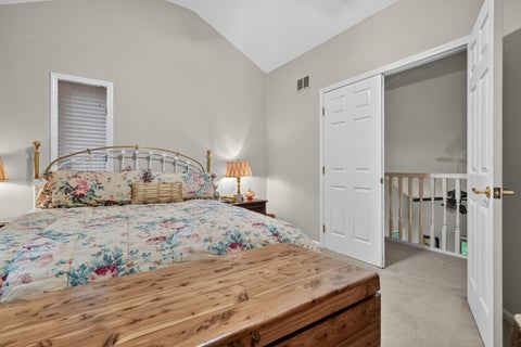 Tiny photo for 640 Walnut Oaks Drive, Roselle, IL 60172 (MLS # 12757750)