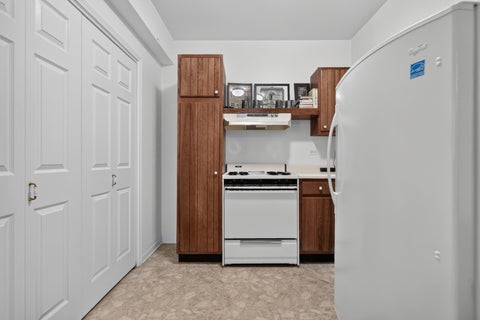 Tiny photo for 640 Walnut Oaks Drive, Roselle, IL 60172 (MLS # 12757750)