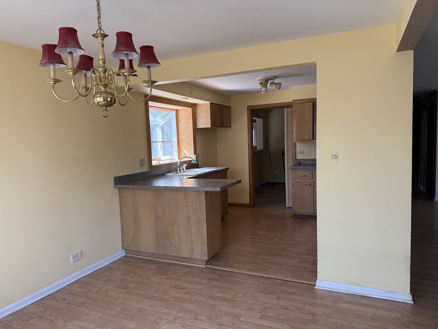 226 S Plum Grove Road