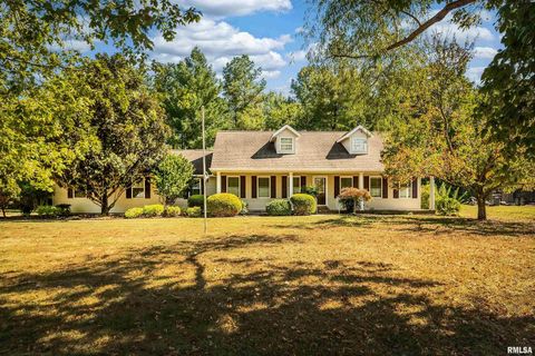 Photo of 403 ARBOR Drive, Carterville, IL 62918 (MLS # EB459818)