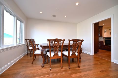 Tiny photo for 175 LAGOON Drive, Northfield, IL 60093 (MLS # 12612213)