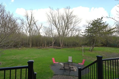 Tiny photo for 175 LAGOON Drive, Northfield, IL 60093 (MLS # 12612213)