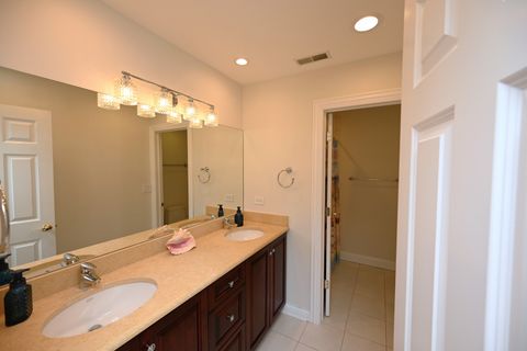 Tiny photo for 175 LAGOON Drive, Northfield, IL 60093 (MLS # 12612213)