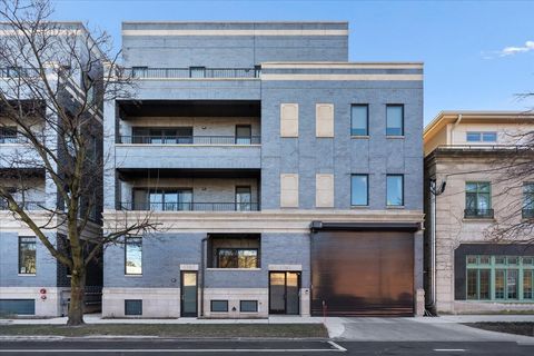 1767 W Rosehill Drive 403 Chicago IL 60660