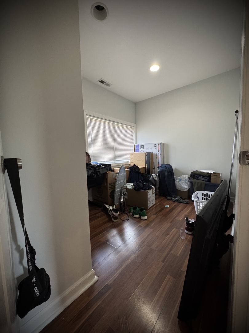 8513 S Sangamon Street, Chicago, IL, 60620 3 8513 S Sangamon Street