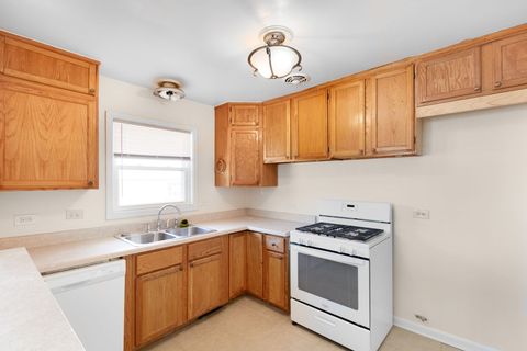 Tiny photo for 8646 S University Avenue, Chicago, IL 60619 (MLS # 12499024)