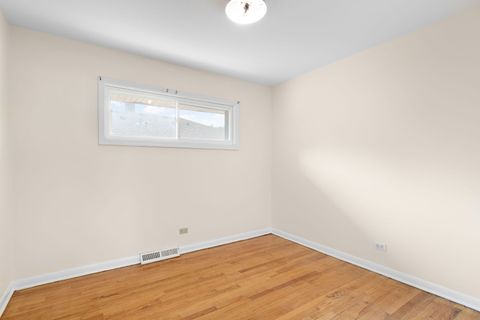 Tiny photo for 8646 S University Avenue, Chicago, IL 60619 (MLS # 12499024)