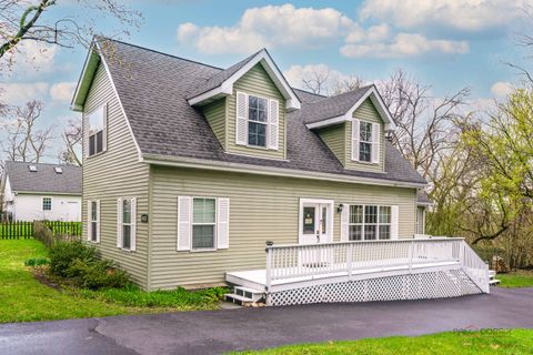 Photo of 40431 N Fairview Street, Antioch, IL 60002 (MLS # 12620919)