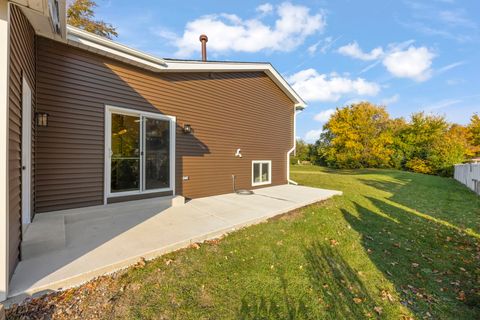 Tiny photo for 641 N Highview Avenue, Addison, IL 60101 (MLS # 12531718)