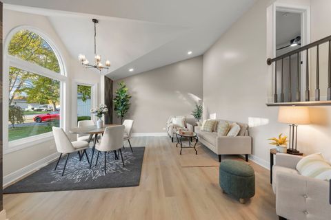 Tiny photo for 641 N Highview Avenue, Addison, IL 60101 (MLS # 12531718)