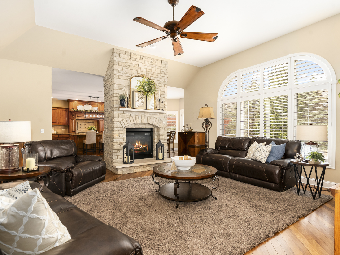 25736 W Sunnymere Drive