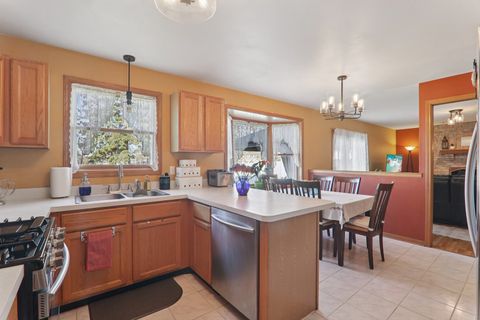 Tiny photo for 13500 Lavergne Avenue, Crestwood, IL 60418 (MLS # 12624432)