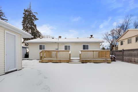 Tiny photo for 475 E Merle Lane, Wheeling, IL 60090 (MLS # 12560861)