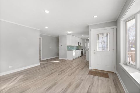 Tiny photo for 475 E Merle Lane, Wheeling, IL 60090 (MLS # 12560861)