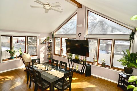 Tiny photo for 512 Shenandoah Trail, Elgin, IL 60123 (MLS # 12558378)