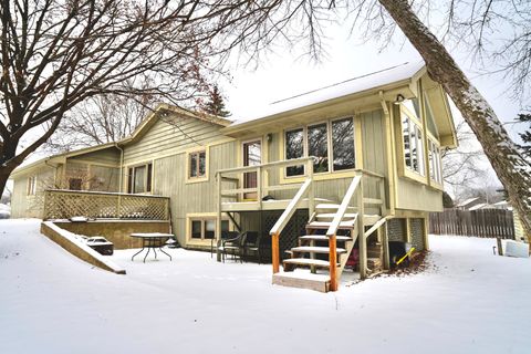 Tiny photo for 512 Shenandoah Trail, Elgin, IL 60123 (MLS # 12558378)