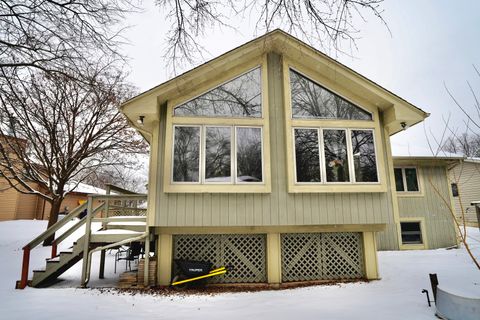 Tiny photo for 512 Shenandoah Trail, Elgin, IL 60123 (MLS # 12558378)