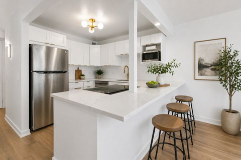 Tiny photo for Chicago, IL 60613 (MLS # 12554516)