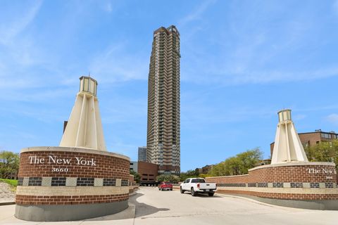 Photo of Chicago, IL 60613 (MLS # 12554516)