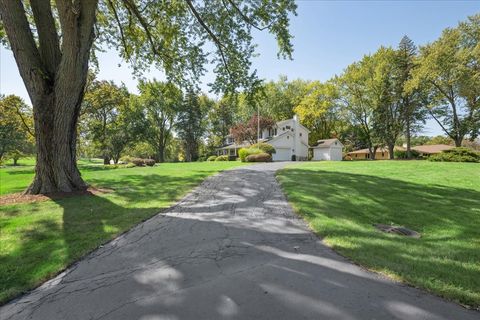 Tiny photo for 44 Oak Ridge Lane, Deer Park, IL 60010 (MLS # 12473061)