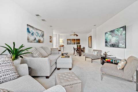 Tiny photo for 140 Manchester Drive #408, Buffalo Grove, IL 60089 (MLS # 12560890)