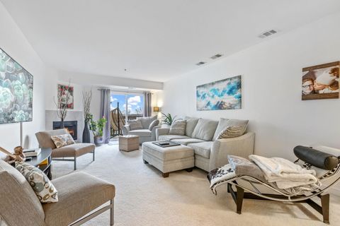 Tiny photo for 140 Manchester Drive #408, Buffalo Grove, IL 60089 (MLS # 12560890)