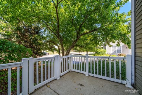 Tiny photo for 230 St James Parkway #A, Sugar Grove, IL 60554 (MLS # 12488116)