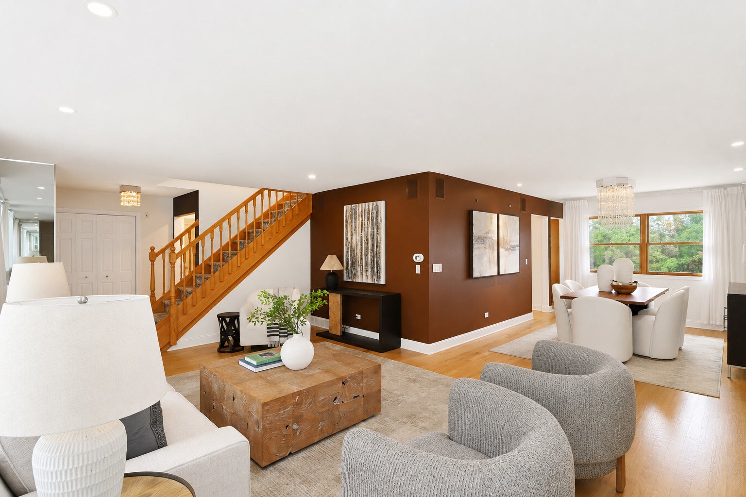 2019 E Avon Lane
