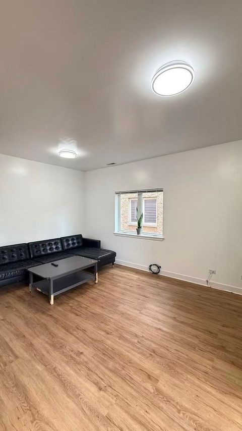 Tiny photo for 705 W 31st Street #2W, Chicago, IL 60616 (MLS # 12642797)