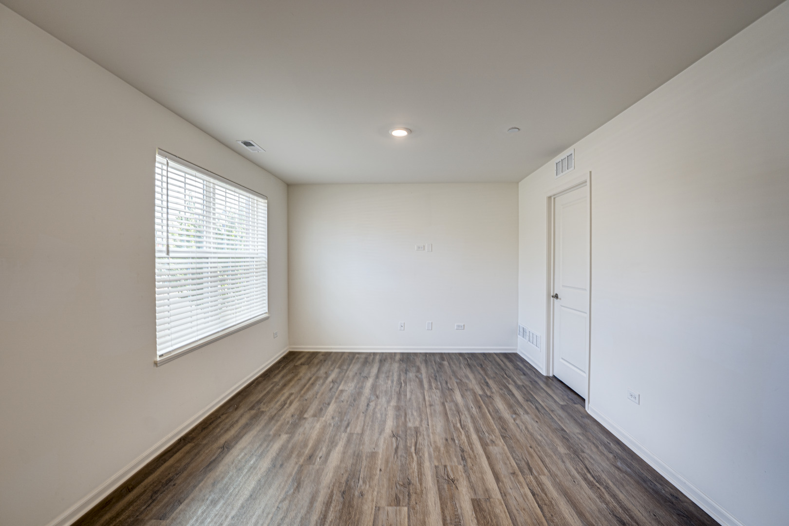 2939 SHOWPLACE Drive