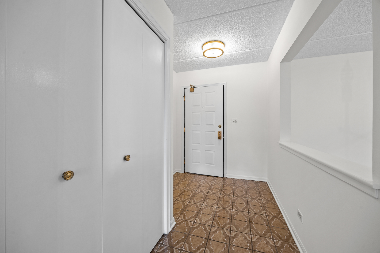 9346 Landings Lane 401