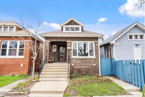 Photo of 3312 W 62nd Street, Chicago, IL 60629 (MLS # 12573467)