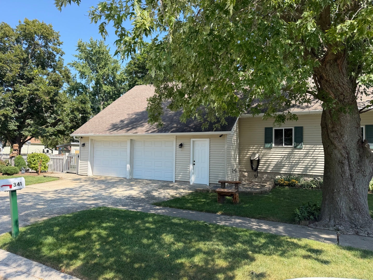 341 W Wood Drive