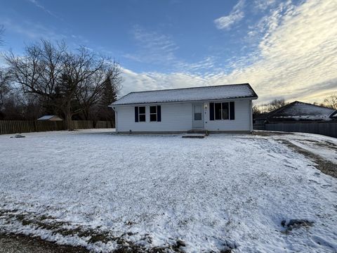 Photo of 12707 W Graves Avenue, Beach Park, IL 60087 (MLS # 12548780)