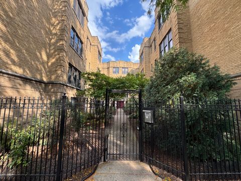 4411 N Sacramento Avenue 1 Chicago IL 60625