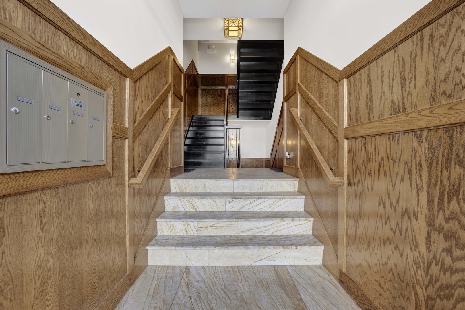 4911 S Calumet Avenue 1N