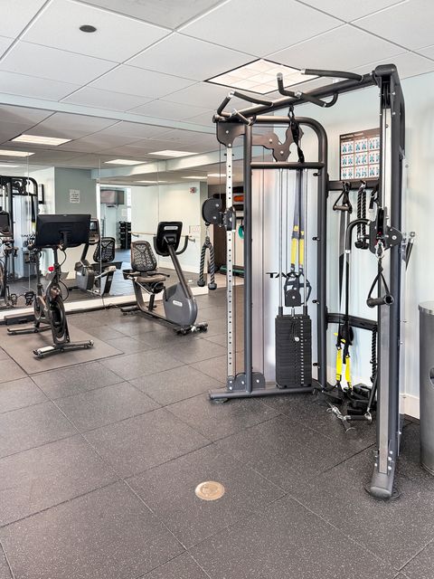 Tiny photo for 25 E Superior Street #902, Chicago, IL 60611 (MLS # 12466585)