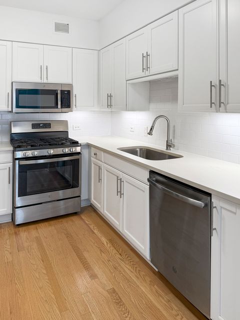 Tiny photo for 25 E Superior Street #902, Chicago, IL 60611 (MLS # 12466585)