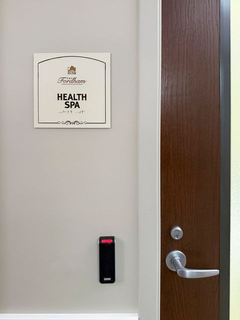 Tiny photo for 25 E Superior Street #902, Chicago, IL 60611 (MLS # 12466585)