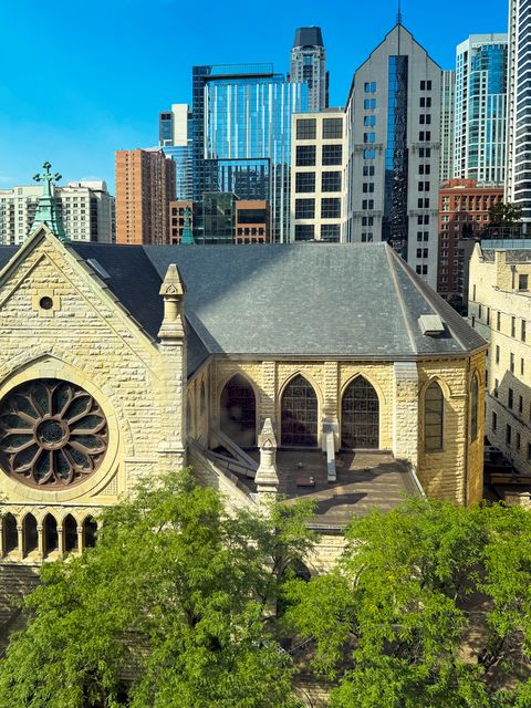 Tiny photo for 25 E Superior Street #902, Chicago, IL 60611 (MLS # 12466585)