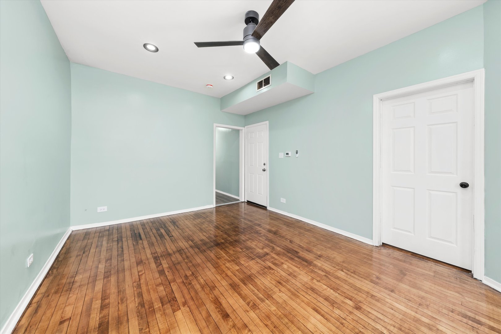 1507 S Kostner Avenue