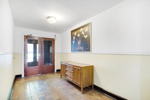 Tiny photo for 5108 S Woodlawn Avenue #2G, Chicago, IL 60615 (MLS # 12486152)