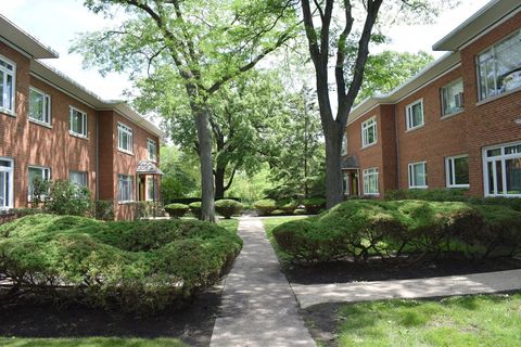 600 Green Bay Road 1B Glencoe IL 60022