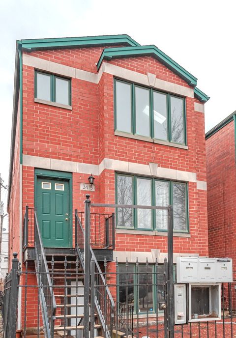 2413 W Taylor Street 2 Chicago IL 60612